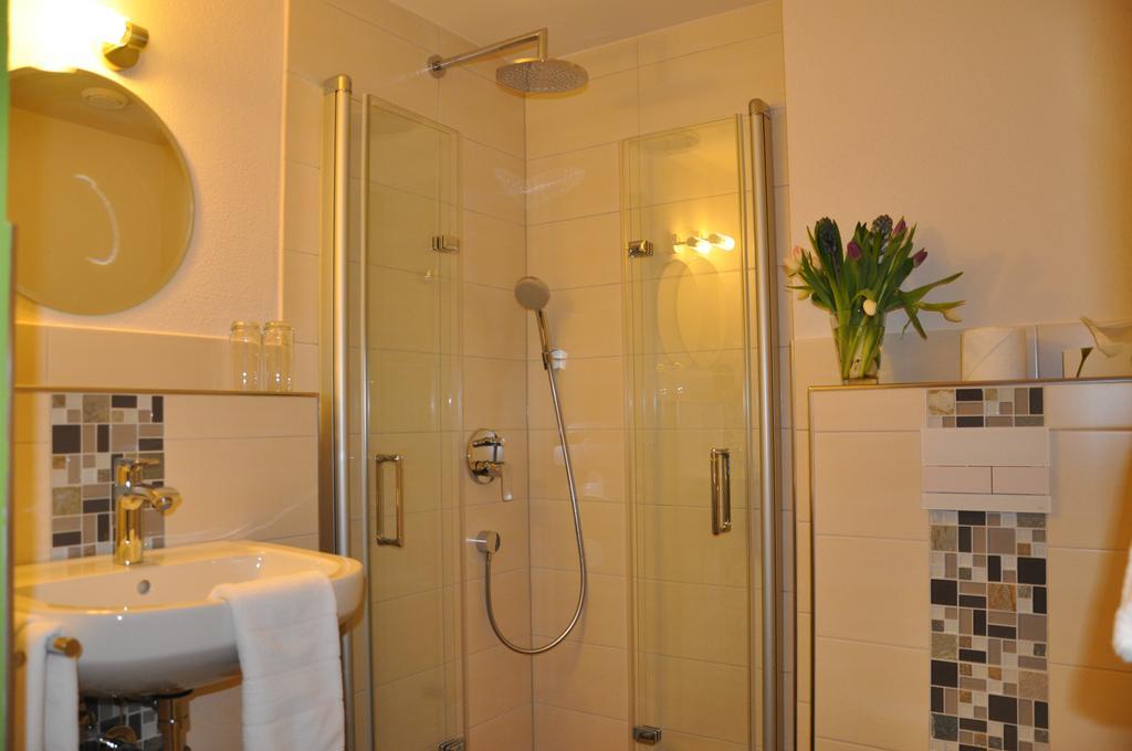 Hotel-Restaurant Sonnenhof Veitsrodt Room photo