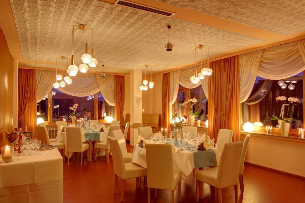 Hotel-Restaurant Sonnenhof Veitsrodt Exterior photo