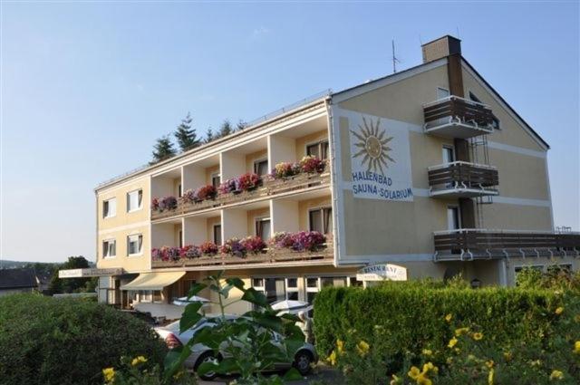 Hotel-Restaurant Sonnenhof Veitsrodt Exterior photo