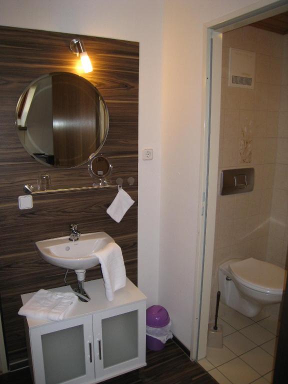 Hotel-Restaurant Sonnenhof Veitsrodt Room photo